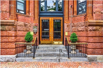 271 Dartmouth St #5B 1