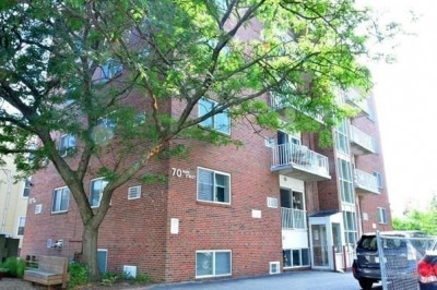 70 Park St #61 1