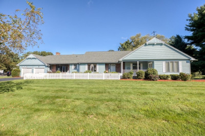24 Mcintosh Dr 1