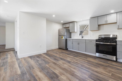124 Williams Ave #2 1