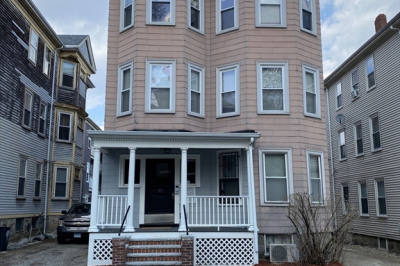 95 Hillside St 1