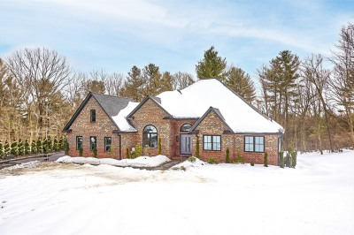 70 Colonial Dr 1