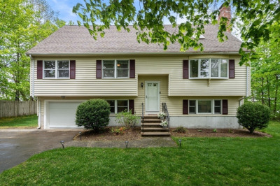 8 Sampson Dr 1