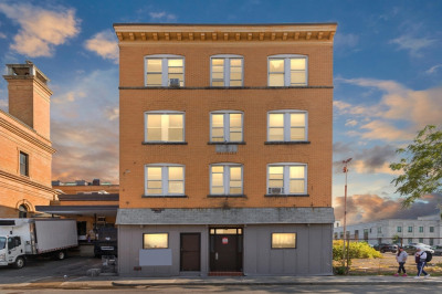 374-378 Washington St 1