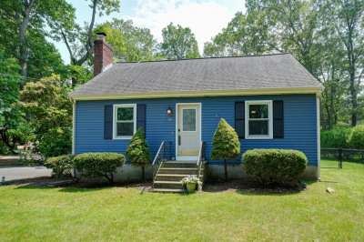 10 Laurel Lane 1