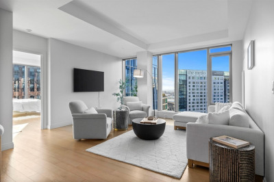 133 Seaport Blvd #2105