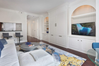 1 Charles Street South #307