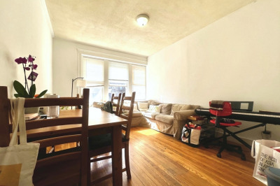 153 Strathmore Rd. #11 1