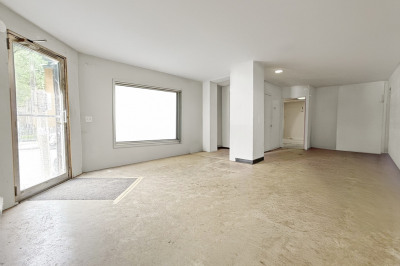 279 Paris Street #1 1