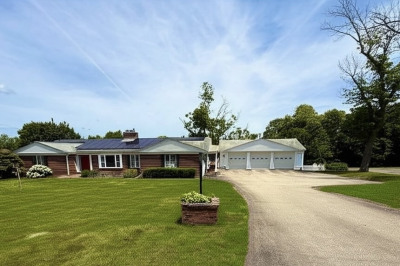 74 Fiske Hill Rd 1