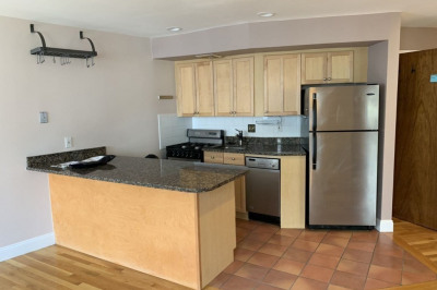 516 Green St #2A 1
