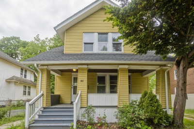 80 Rochelle St 1