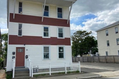 12 Lyon St #3 1