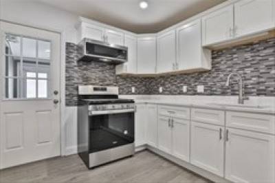 641 Pleasant St #1 1