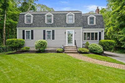 32 Riley Ave 1