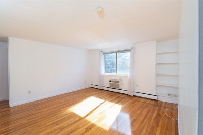 71 Colborne Rd #2B 1