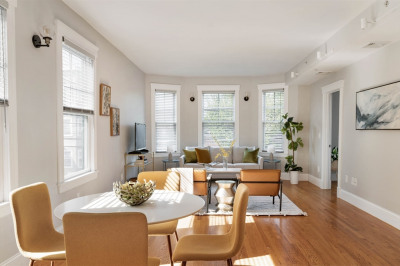 386 Washington Street #2B 1