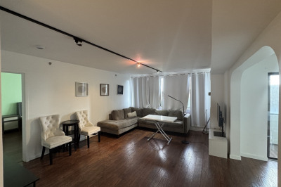 250 Hammond Pond Parkway #1004S 1
