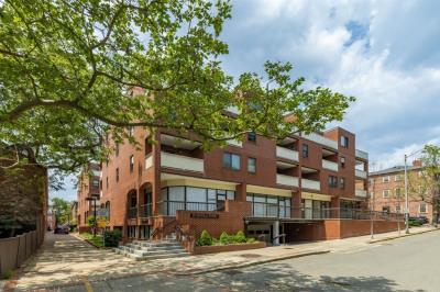 20 Central St #405 1