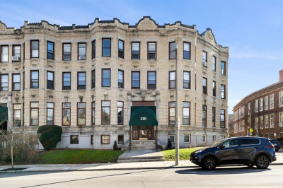 210 Chestnut Hill Avenue #B