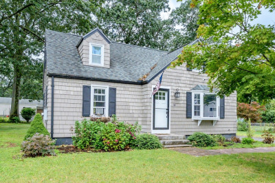 34 Deslauriers St 1