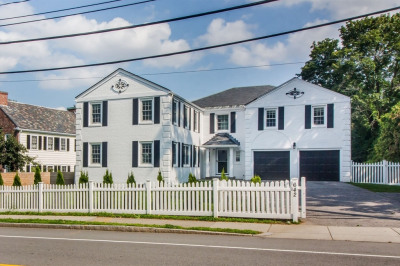 642 Centre St #642 1