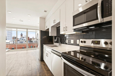 10 Essex St. #610 1