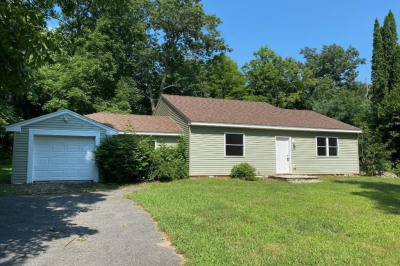 84 Old East Brookfield Rd