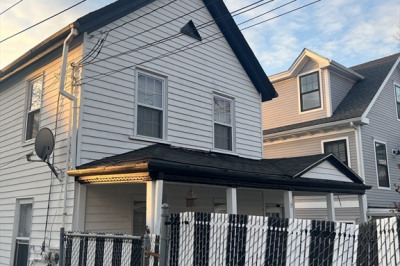 32 Temple St 1