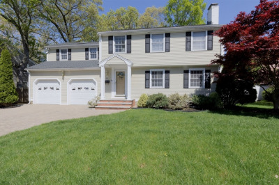 135 Lindbergh Ave 1