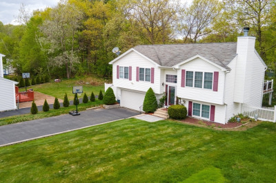 13 Oak Leaf Cir 1