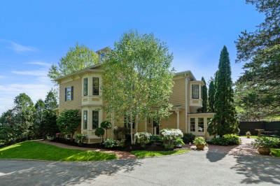 7 Crescent Street 1