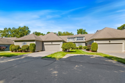 7 Leaning Elm Drive #7 1