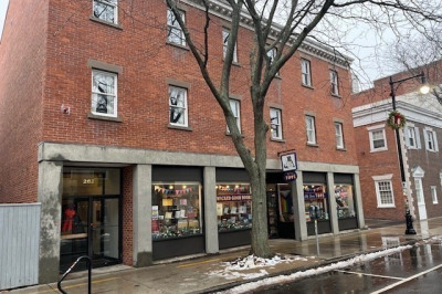 262 Essex St #3 1