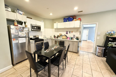 299 Dudley St #2 1