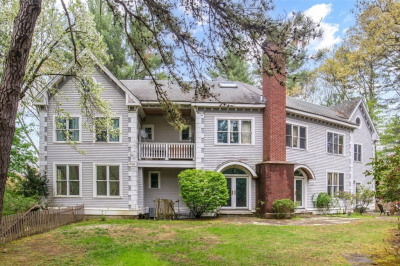243 S Main St 1