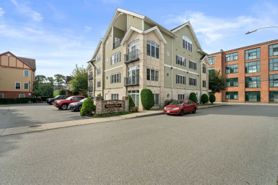 163 Rumford Ave #204 1