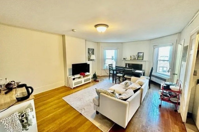 912 Beacon Street #3 1