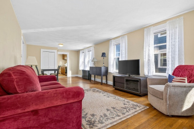 9 Farragut Ave #9 1