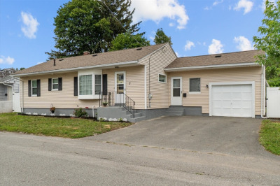 7 Burgess Street 1