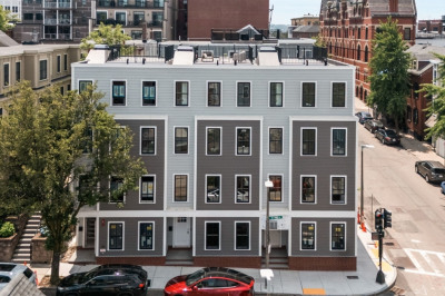 253 W Third St 1