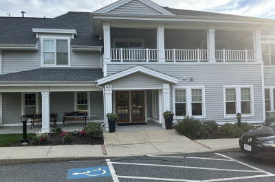 43 Kendall Ave #G-03 1
