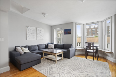 288 W 3rd St #3 1