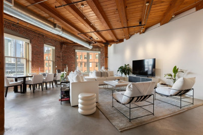 35 Channel Center St #402 1