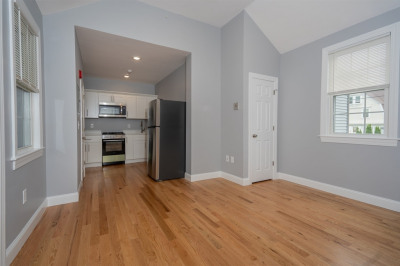 293 Fayette St #6 1