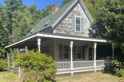 784 Pleasant St 1