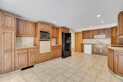115 Rowe St 1