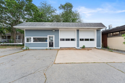 2147 Acushnet Ave 1