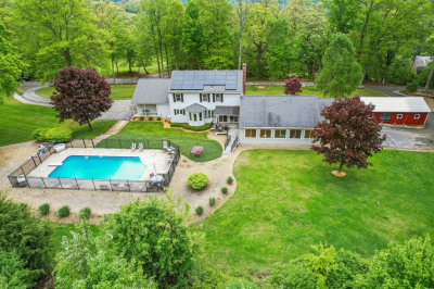 217 Chamberlain Hill Rd 1