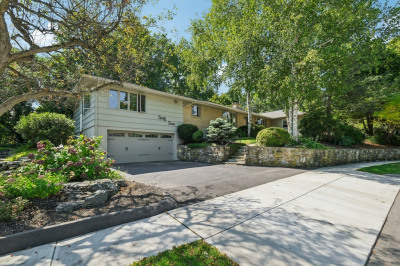 93 Newton Ave N 1